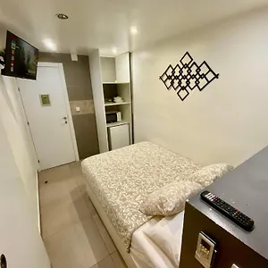 Nuevas Con Bano Privado Frente Al Metro St Mwc Barcelona-fira Apartment L'Hospitalet de Llobregat